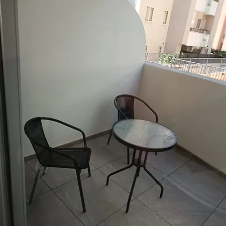 Pm 75 Via Pablo Neruda Apartment